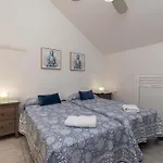 Castle Harbour 39 - Two Bed Daire
