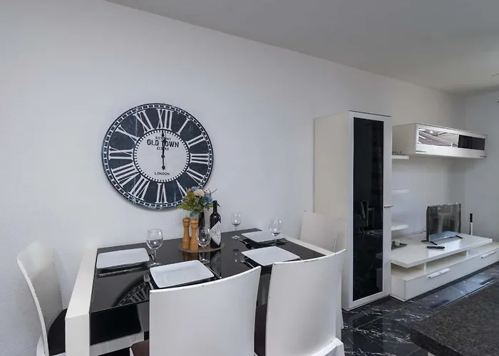 Castle Harbour 39 - Two Bed * Los Cristianos (Tenerife)