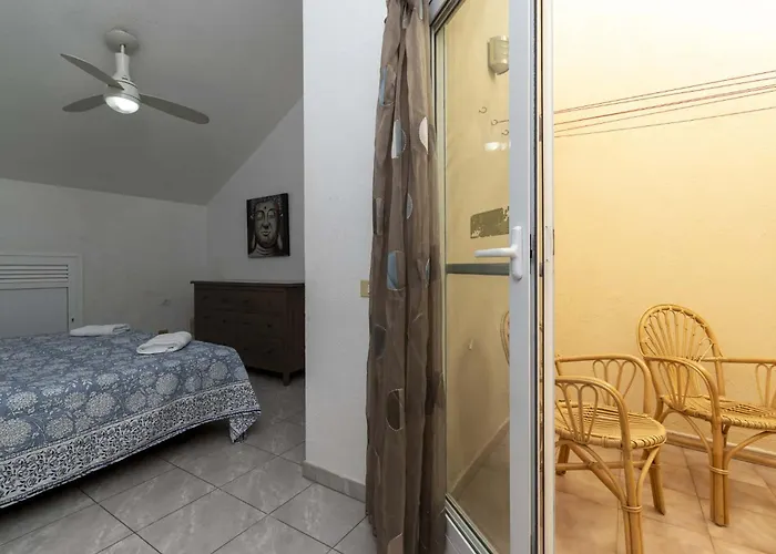 Castle Harbour 39 - Two Bed Apartament