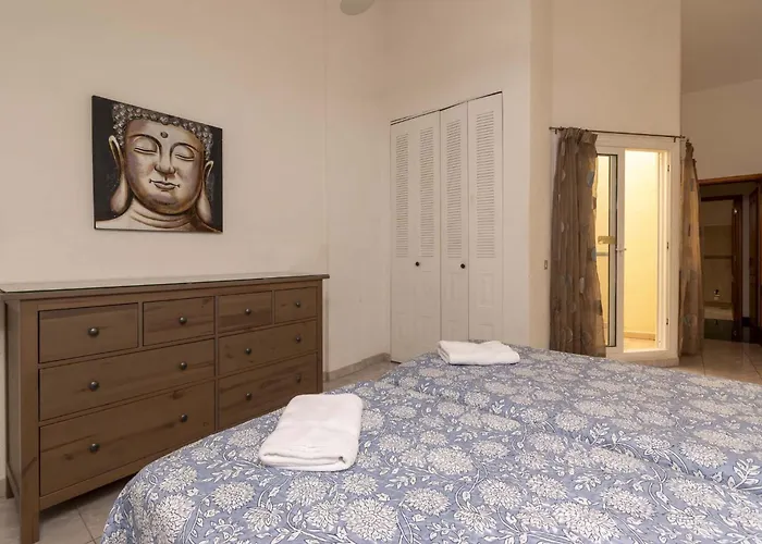 Castle Harbour 39 - Two Bed