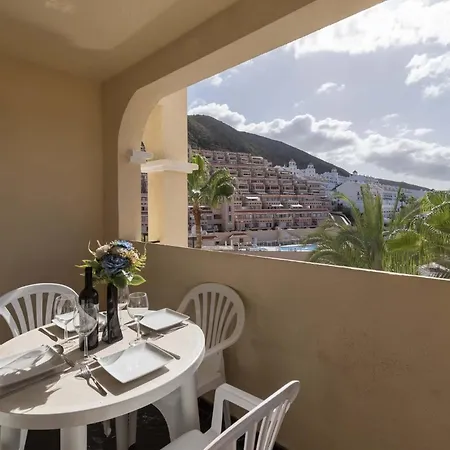 Castle Harbour 39 - Two Bed Los Cristianos