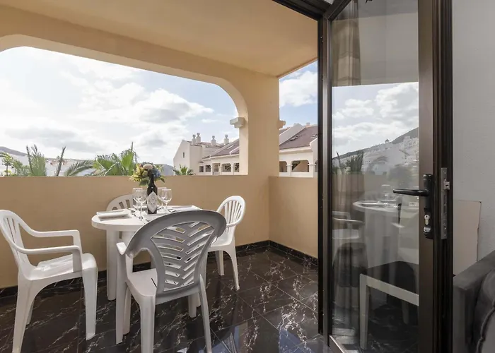 Daire Castle Harbour 39 - Two Bed *