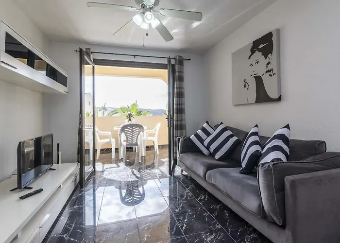 Daire Castle Harbour 39 - Two Bed *