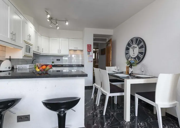 Daire Castle Harbour 39 - Two Bed *